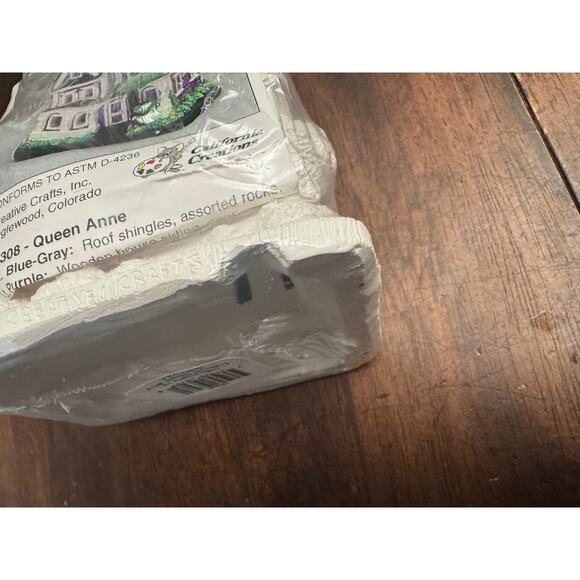 California Creations Queen Ann house sealed NIP - Picture 3 of 5